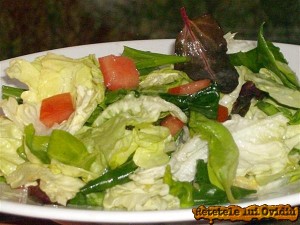 salata de verzituri pentru piure cu sos