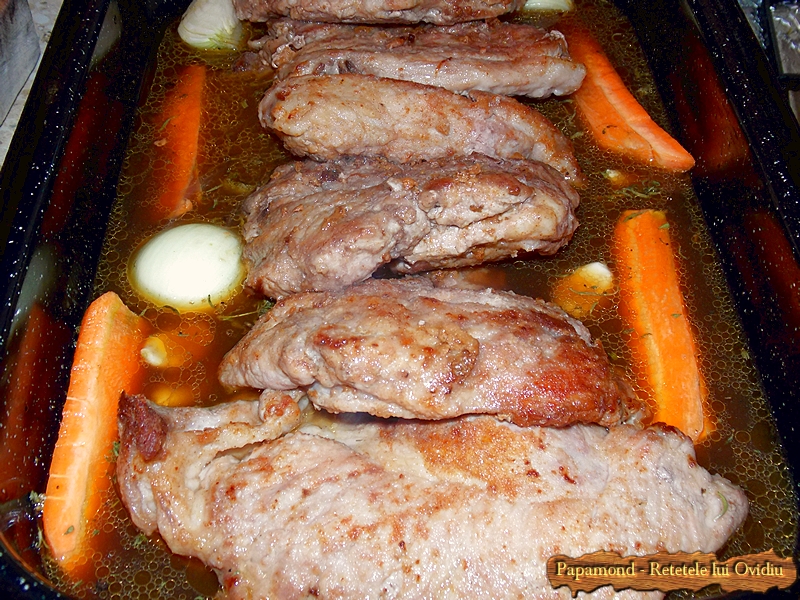Friptura de Porc in Sos de Vin. Cu Cartofi Dulci (5)